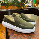 Mocassim Masculino Sola Alta Loafer Derby em Camurça Costurado Premium
