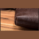 Bolsa de ombro masculina em couro compacta elegante carteiro